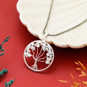 Salenite Pendant Tree of Life Crystal Stone Pendant Locket with Metal Chain for Healing Crystal Healing Gemstone Size 35-40 mm clear quarts Salenite